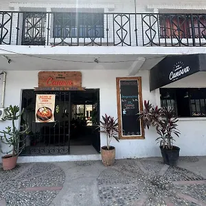 Hostal Canova & Pizza, Puerto Vallarta